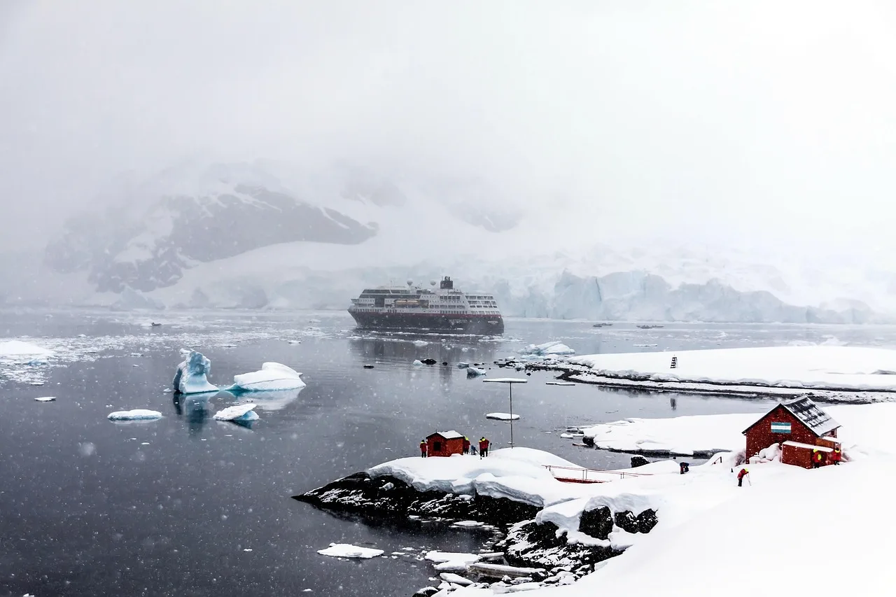 Islands isbreer og snødekte landskap er blant verdens mest dramatiske naturopplevelser.